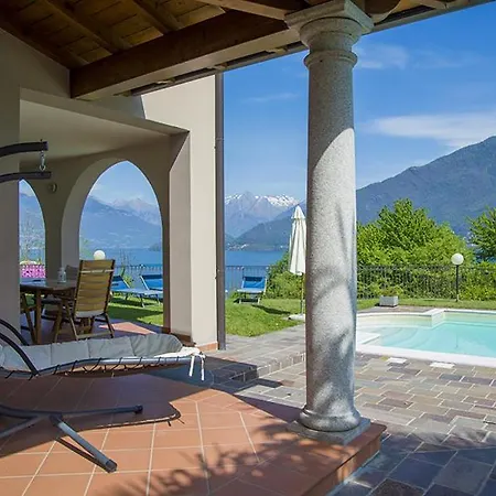 Vignola Sleeps 14 With Pool Βίλα Cremia