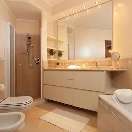 Villa Vignola Sleeps 14 With Pool *