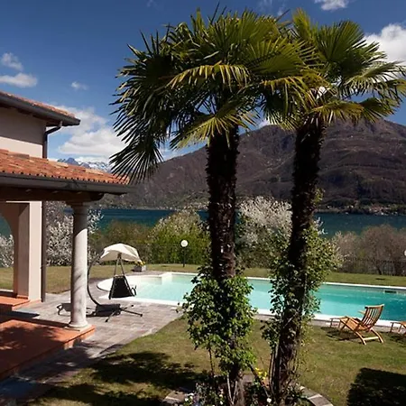 Vignola Sleeps 14 With Pool Cremia